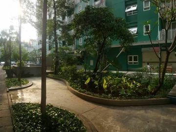 Furnished Minimalis Balkon, Apartemen 2Br Di Bekasi *j1279tef