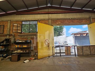 BODEGA EN EL MANTE