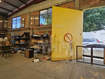 BODEGA EN EL MANTE