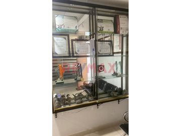 EDIFICIO COMERCIAL EN VENTA 1,133 M² – AV. ARGENTINA, CERCADO DE LIMA
