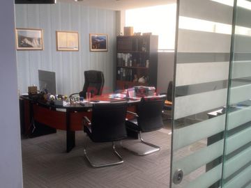 EDIFICIO COMERCIAL EN VENTA 1,133 M² – AV. ARGENTINA, CERCADO DE LIMA