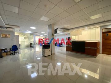 EDIFICIO COMERCIAL EN VENTA 1,133 M² – AV. ARGENTINA, CERCADO DE LIMA