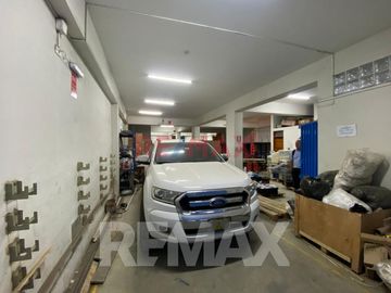 EDIFICIO COMERCIAL EN VENTA 1,133 M² – AV. ARGENTINA, CERCADO DE LIMA