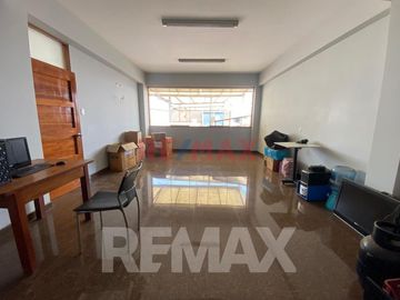 EDIFICIO COMERCIAL EN VENTA 1,133 M² – AV. ARGENTINA, CERCADO DE LIMA