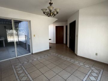 CASA EN COTO LA GRANA, SAN JOSE DEL BAJIO ZAPOPAN
