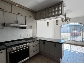CASA EN COTO LA GRANA, SAN JOSE DEL BAJIO ZAPOPAN
