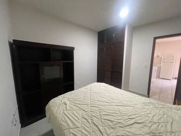 DEPARTAMENTO AMUEBLADO DE 1 REC, PLANTA BAJA, FRANCISCO VILLA. $6,000