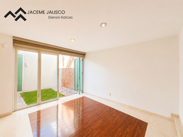 Casa en Venta Coto Rinconada del Parque - Parque Metropolitano