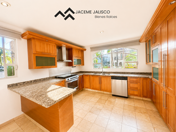 Casa en Venta Coto Rinconada del Parque - Parque Metropolitano