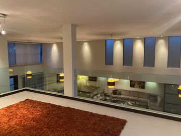 VENDO HERMOSA CASA EN URB PRIVADA CUMBAYA, PROX USFQ