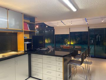 VENDO HERMOSA CASA EN URB PRIVADA CUMBAYA, PROX USFQ