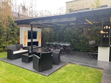 VENDO HERMOSA CASA EN URB PRIVADA CUMBAYA, PROX USFQ