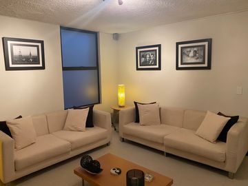 VENDO HERMOSA CASA EN URB PRIVADA CUMBAYA, PROX USFQ