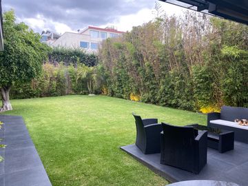 VENDO HERMOSA CASA EN URB PRIVADA CUMBAYA, PROX USFQ