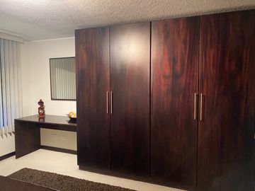 VENDO HERMOSA CASA EN URB PRIVADA CUMBAYA, PROX USFQ