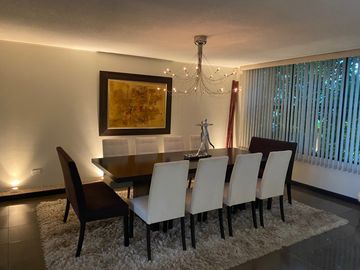 VENDO HERMOSA CASA EN URB PRIVADA CUMBAYA, PROX USFQ