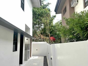 House and Lot in Cebu Royale Estate, Consolacion, Cebu
