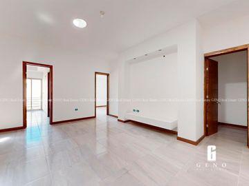 CASA EN VENTA CON MATERIALES DE LUJO
