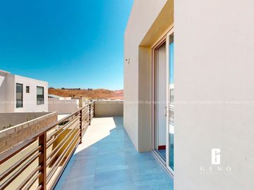 CASA EN VENTA CON MATERIALES DE LUJO