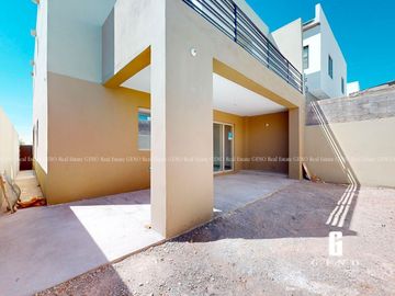 CASA EN VENTA CON MATERIALES DE LUJO
