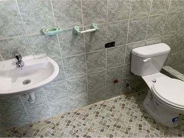 Casa en venta en Montecristi cerca a la iglesia