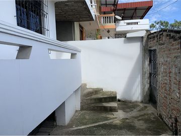 Casa en venta en Montecristi cerca a la iglesia