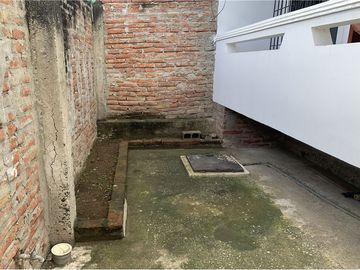 Casa en venta en Montecristi cerca a la iglesia