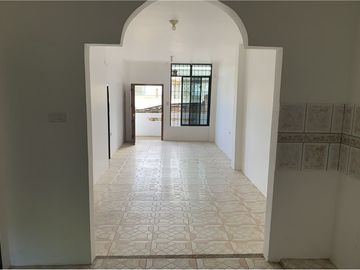 Casa en venta en Montecristi cerca a la iglesia