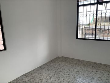 Casa en venta en Montecristi cerca a la iglesia