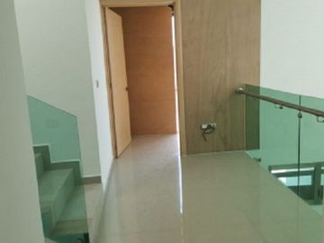 Hermosa y amplia residencia de AUTOR en VENTA