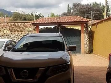 hermosa casa en venta de lujo con acabados de 1era sector rio amarillo sayausi san Sebastian