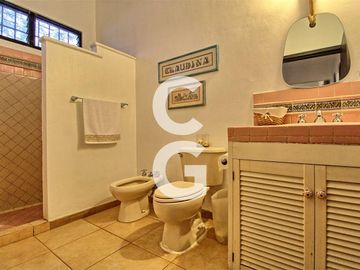 Casa en Venta en Cancun en Alamos I con Alberca y 3 Recamaras