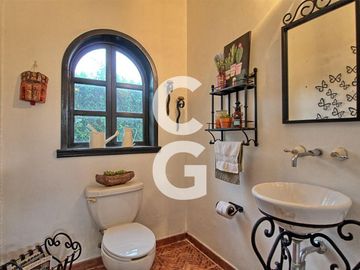 Casa en Venta en Cancun en Alamos I con Alberca y 3 Recamaras
