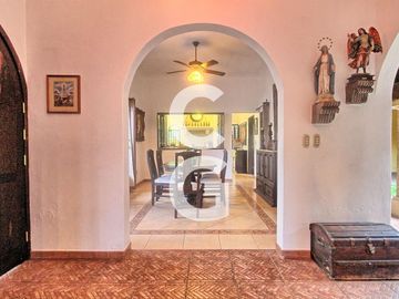 Casa en Venta en Cancun en Alamos I con Alberca y 3 Recamaras