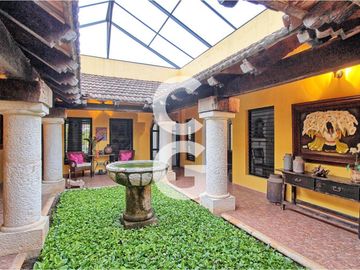 Casa en Venta en Cancun en Alamos I con Alberca y 3 Recamaras