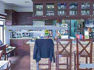FOR SALE HOUSE & LOT TAGAYTAY 4BR