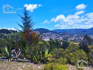 TERRENO CON MUY BONITA VISTA EN MINERAL DEL MONTE PUEBLO MÁGICO.