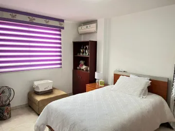 Casa en Venta en Ciudad Celeste - Via a Samborondon