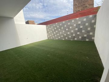 Pedregal de Schoenstatt, casa nueva,   alberca, cancha de tenis, vigilancia
