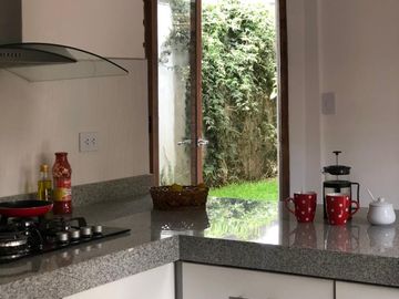 CASA AMOBLADA EN ALQUILER BIEN UBICADA EN CAJAMARCA