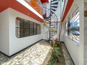 ¡Oportunidad! De Hermosa Casa En Venta ,Av. Alfa Los Olivos.