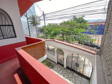 ¡Oportunidad! De Hermosa Casa En Venta ,Av. Alfa Los Olivos.