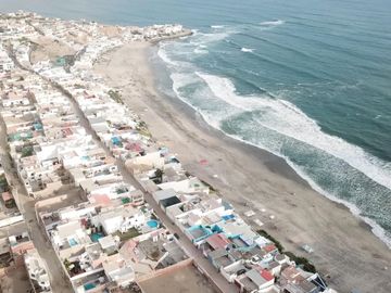 CASA COMO TERRENO EN VENTA EN PLAYA JAHUAY - LURIN