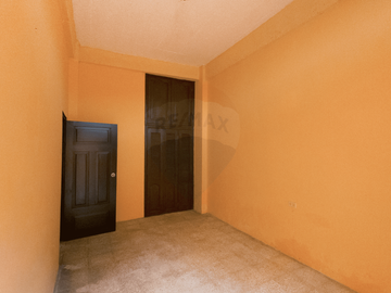 VENTA CASA RENTERA EN LIZARDO GARCIA Y SUCRE