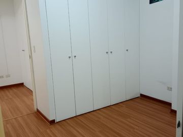 SE VENDE DEPARTAMENTO EN PRIMER PISO 135 M2 LINCE