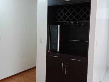 SE VENDE DEPARTAMENTO EN PRIMER PISO 135 M2 LINCE