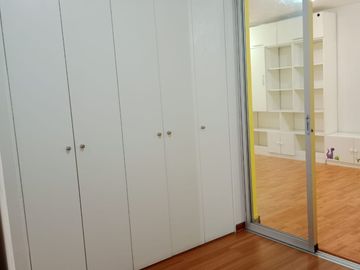 SE VENDE DEPARTAMENTO EN PRIMER PISO 135 M2 LINCE
