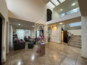 Venta de casa sola al norte de Cuernavaca en Ocotepec