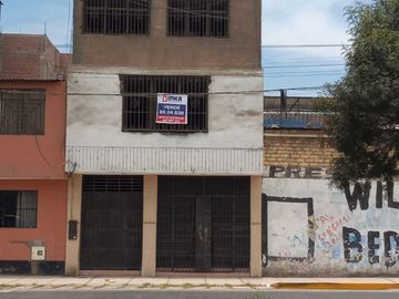 EXCELENTE LOCAL  COMERCIAL  Y/O INDUSTRIAL EN GAMARRA, PRECIO NEGOCIABLE.