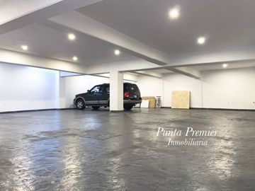 Mansión de Lujo en Venta en Puerta de Hierro Andares Zapopan.